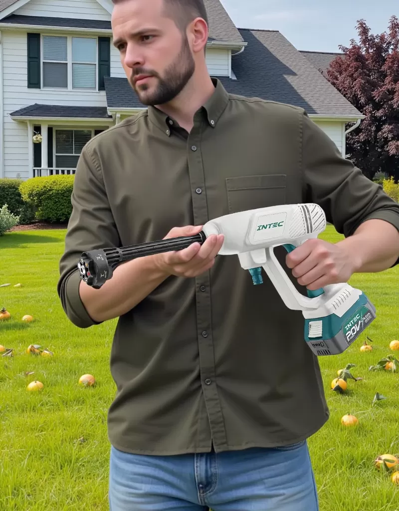Cordless car washer